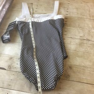 Miraclesuit - Spot On Square Neck Bandeau One Piece Swimsuit